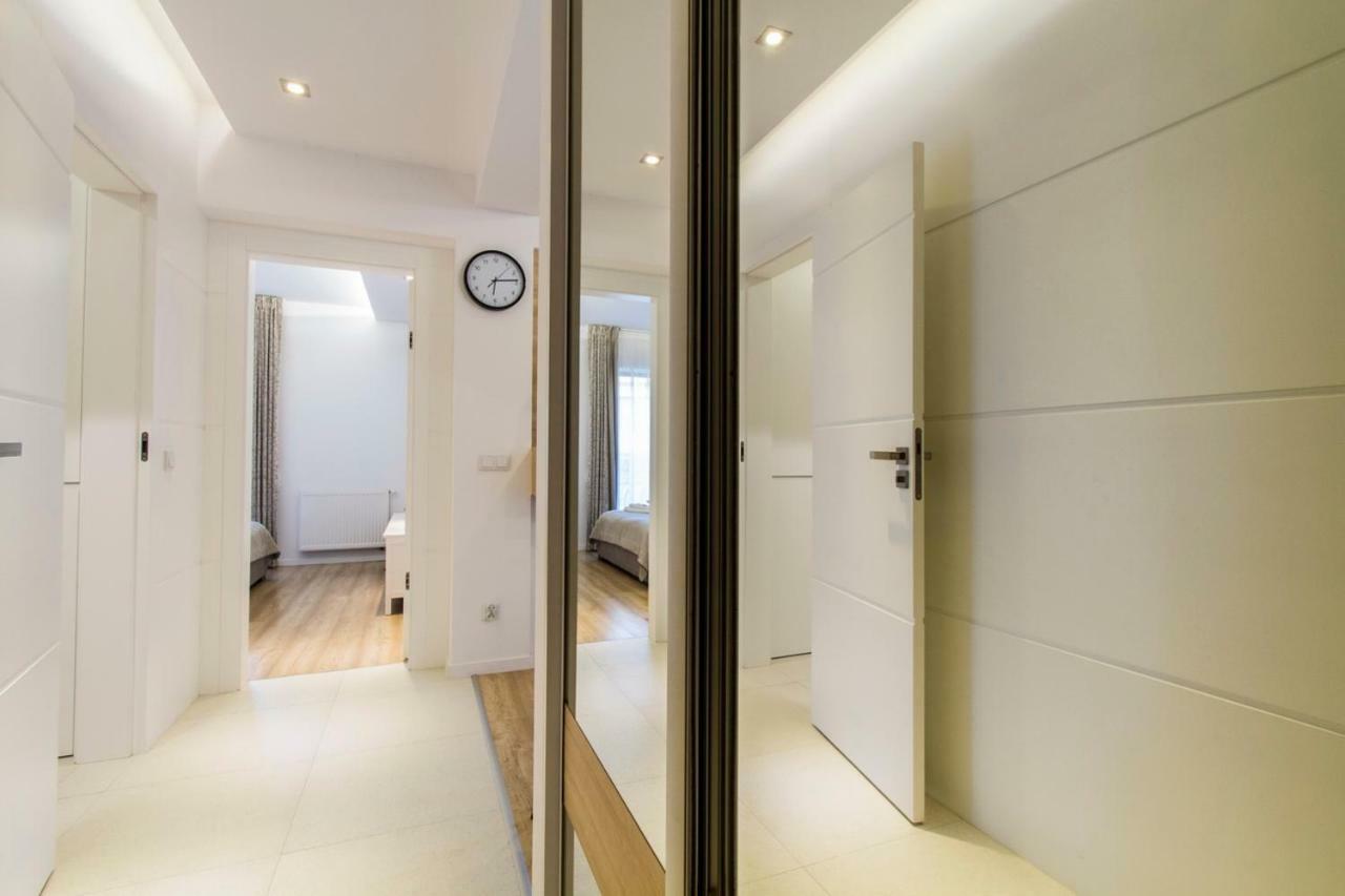Apartament Pajo I -Rezydencja Tatry--Grota Solna--Taras--Garaz Podziemny ザコパネ エクステリア 写真