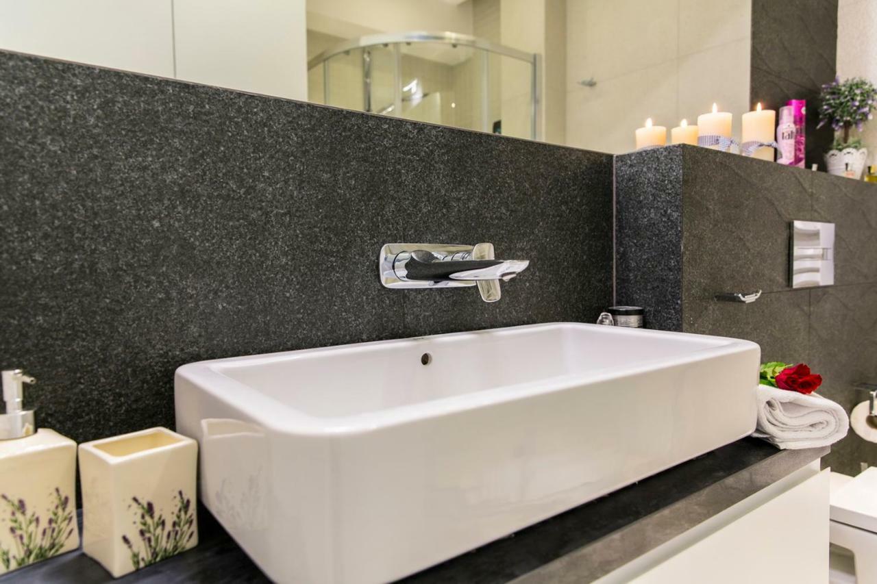 Apartament Pajo I -Rezydencja Tatry--Grota Solna--Taras--Garaz Podziemny ザコパネ エクステリア 写真