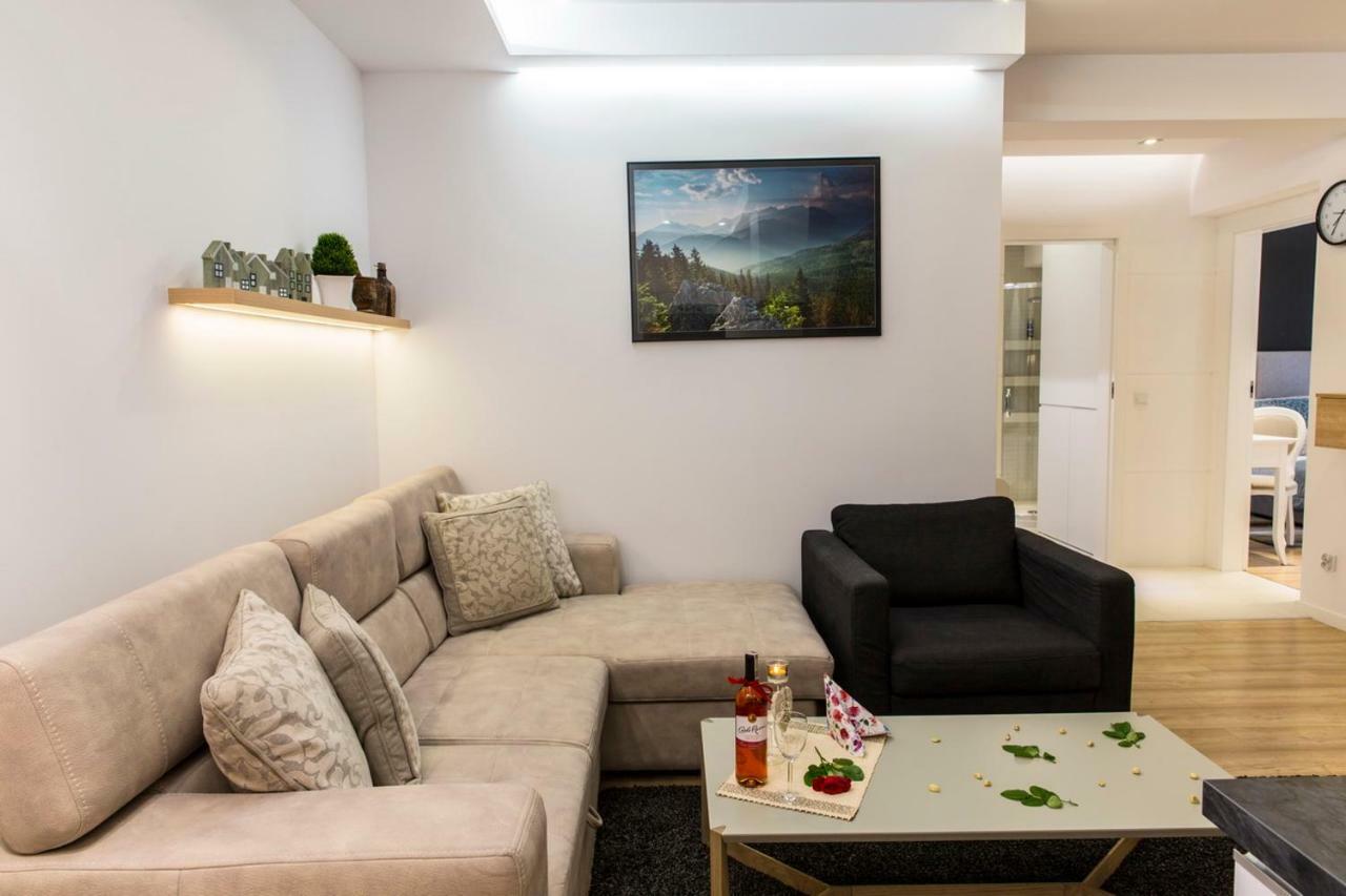 Apartament Pajo I -Rezydencja Tatry--Grota Solna--Taras--Garaz Podziemny ザコパネ エクステリア 写真
